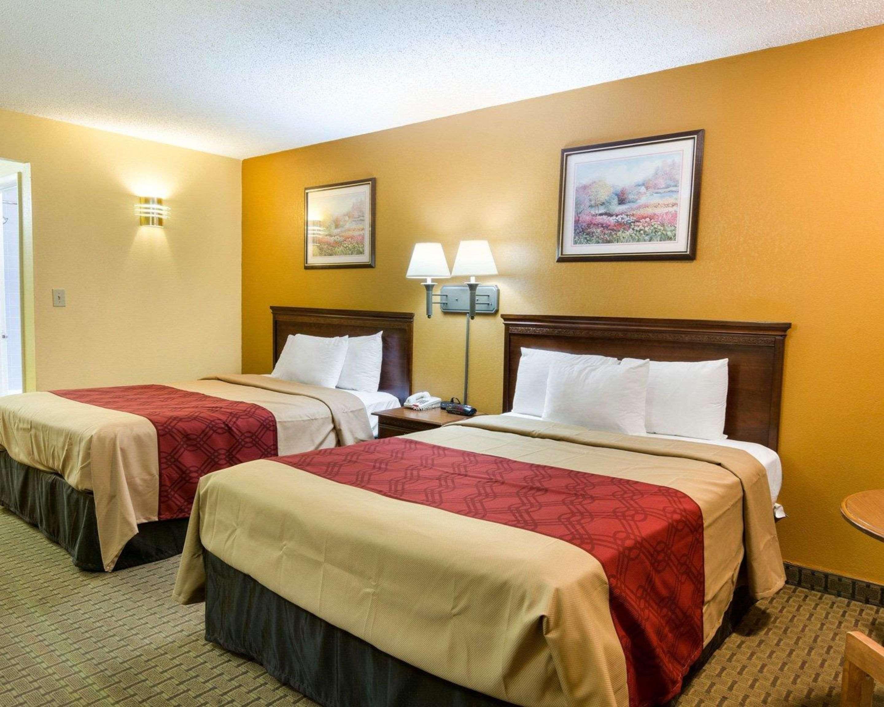 Econo Lodge Fredericksburg Near I-95 Bagian luar foto